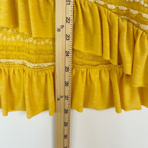 Umgee Crochet Lace Ruffle Top Short Sleeves Marigold Yellow Women's Large - Picture 9 of 9